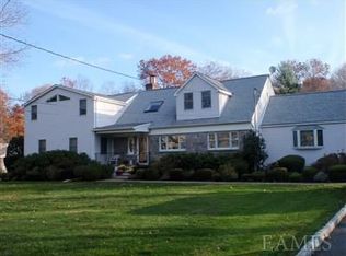 35 Topland Rd, Hartsdale, NY 10530