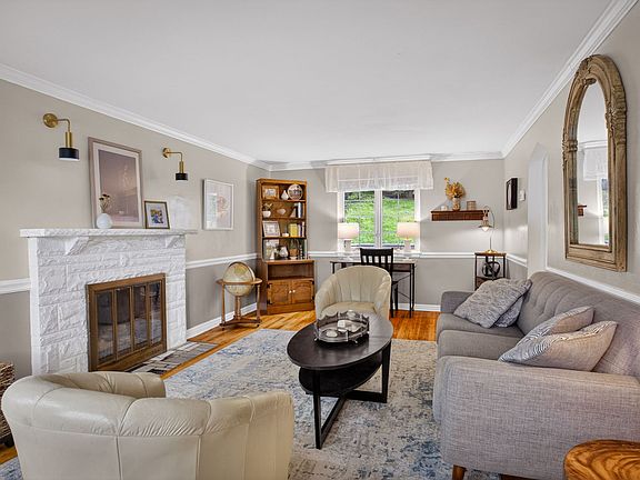 5th image of 463 Haverhill Rd