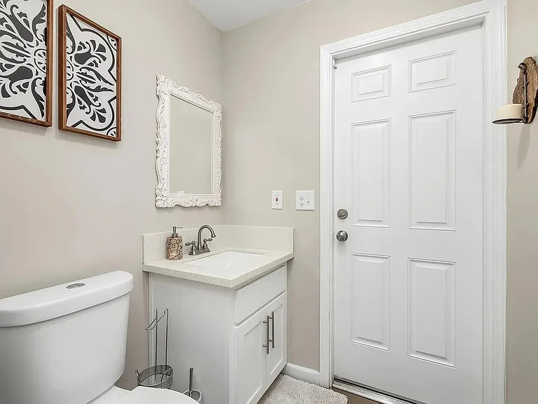 152 W Omaha Ave — Photo 17