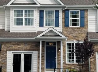 627 Fountain View Cir #9, Allentown, PA 18104