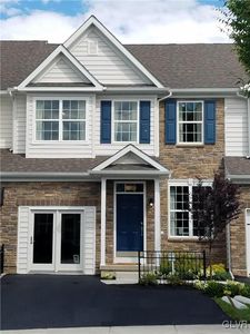 642 Fountain View Cir #3, Allentown, PA, 18104