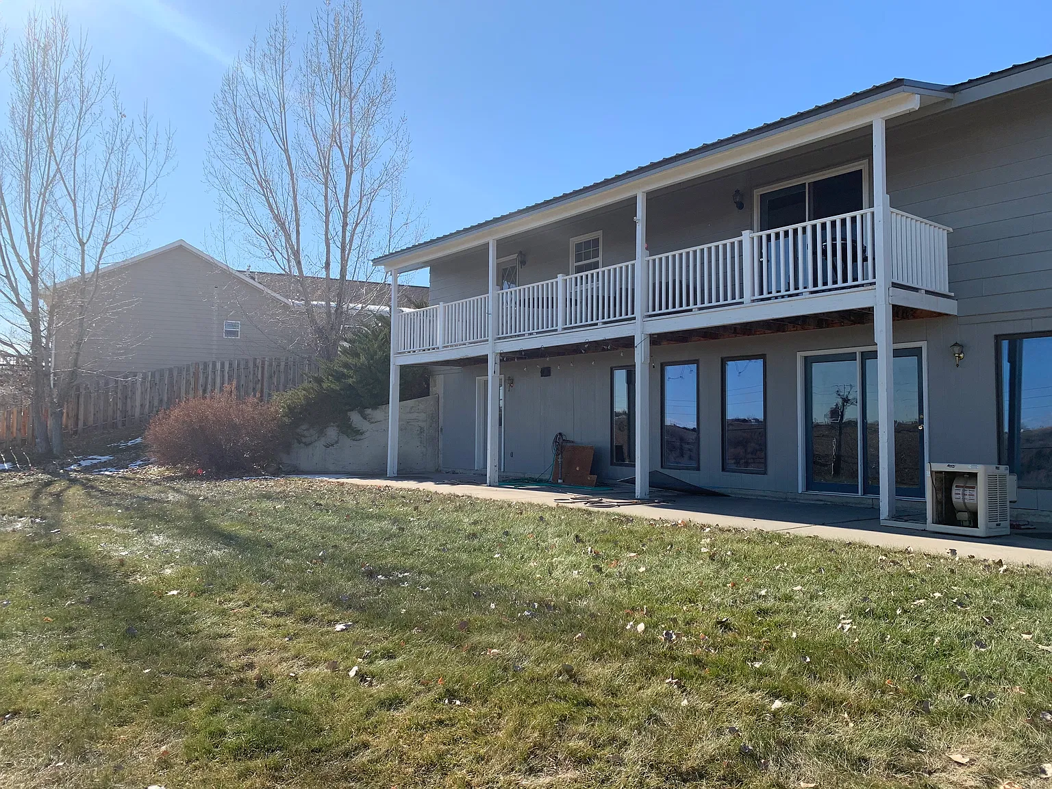 3 bed, 1672 sqft, $1,600 — Photo 1