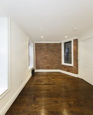 Rented by Avenues Real Estate | media 14