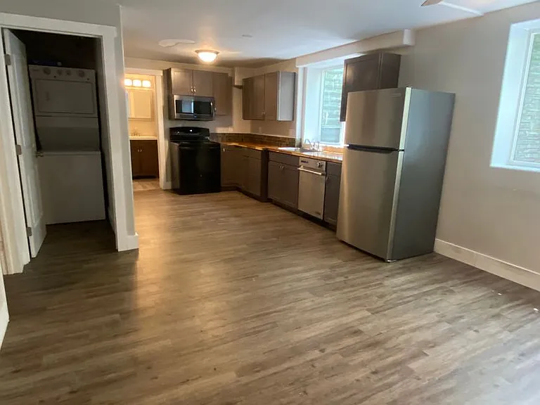 60 E Dogwood St — Photo 9