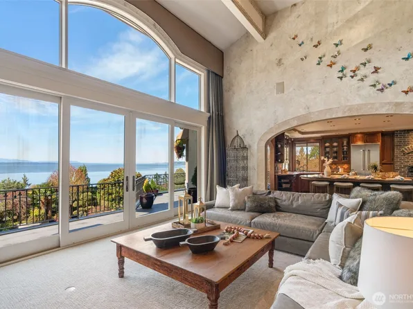 7316 164th Street SW, Edmonds, WA 98026