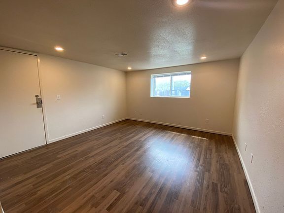 3rd image of 291 Vickie Lynn Ln #D1