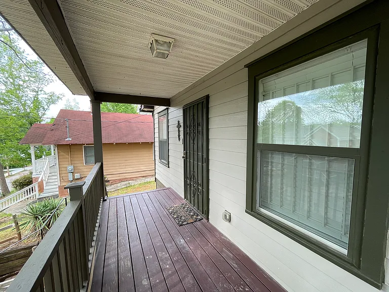 950 Smith St SW — Photo 26