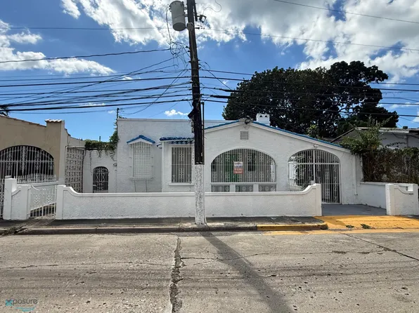 66 Gloria Domenech Ensanche Martinez, Mayaguez, PR 00680