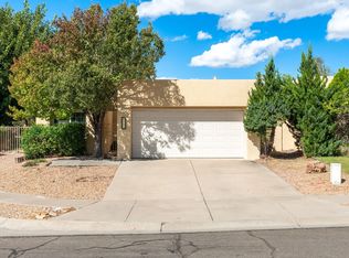 8105 Countrywood Rd NE, Albuquerque, NM 87109