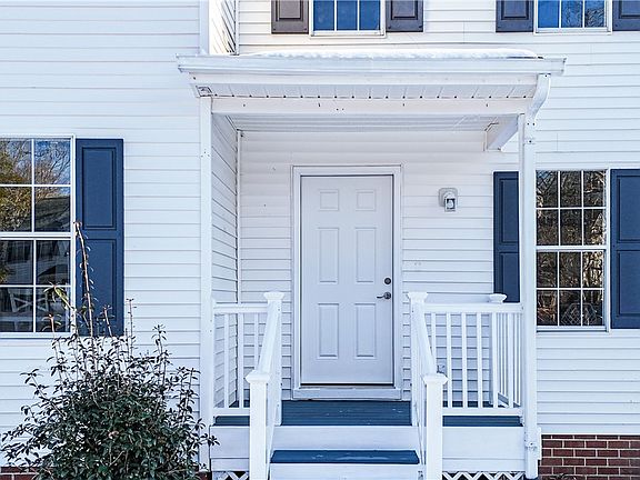 3rd image of 4540 Village Park Dr E