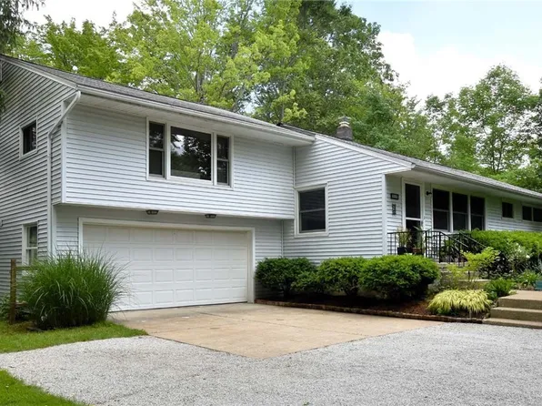 13311 Shady Ln, Chesterland, OH 44026