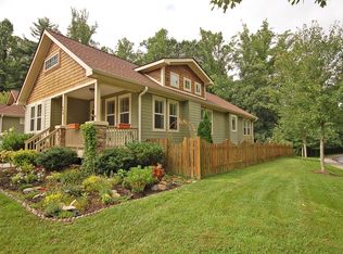 236 Covered Bridge Dr, Flat Rock, NC 28731
