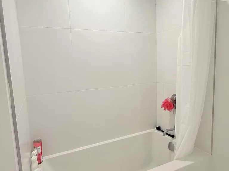 20 Edward St #1414 — Photo 11