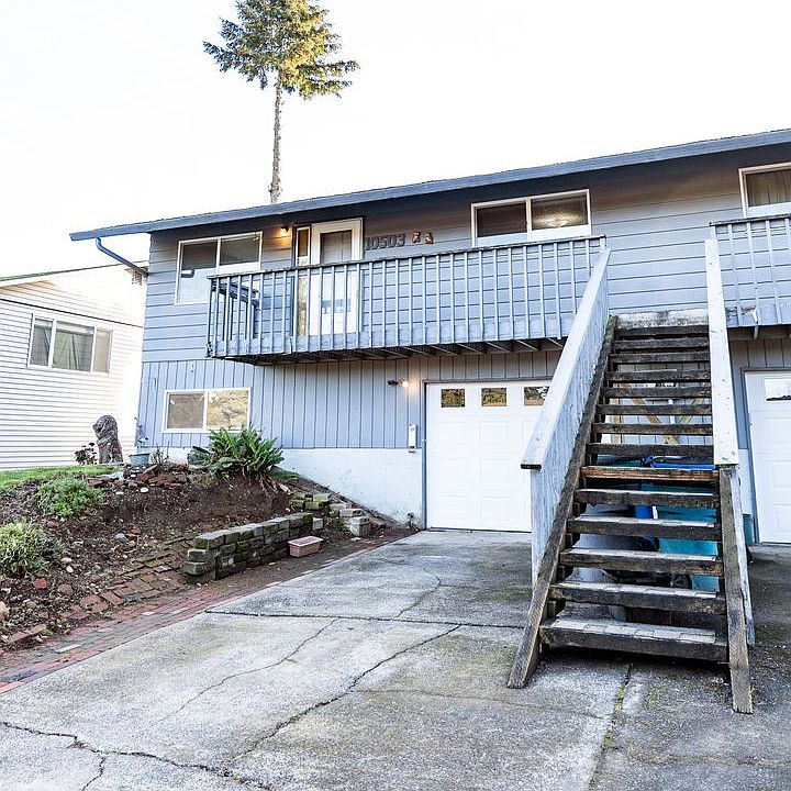 1st image of 10503 NE 8th St