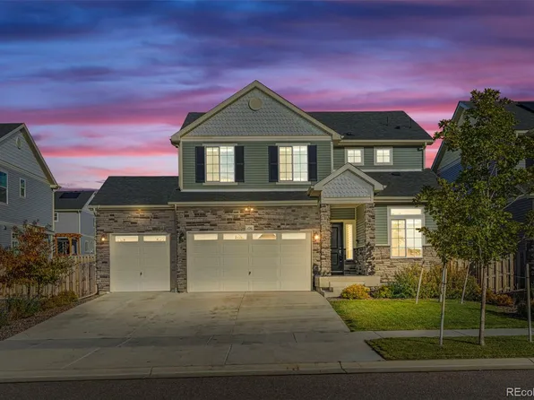 236 N Newcastle Way, Aurora, CO 80018
