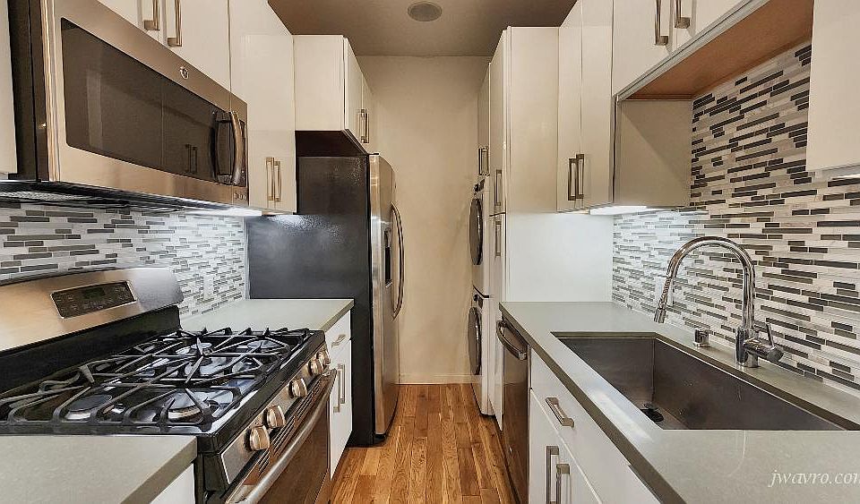 1st image of 1510 Jackson St #3