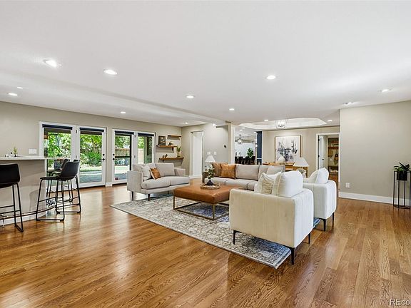 3rd image of 137 Dahlia Street