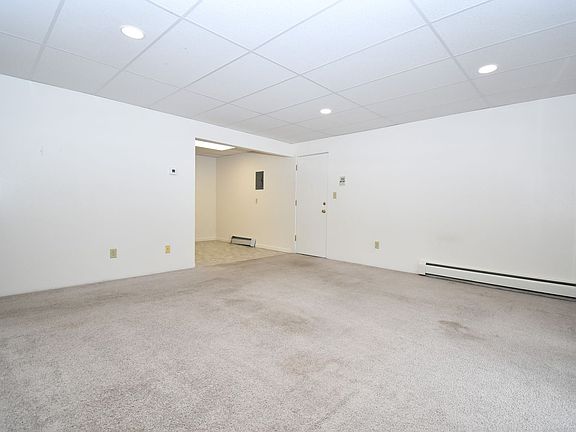 4th image of 805 W Villard St #6