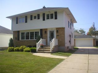 168 Grayton Rd, Tonawanda, NY 14150