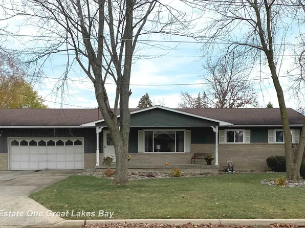 870 Waukee Ln, Saginaw, MI 48604