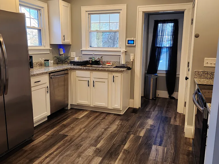 4411 Redmont Ave — Photo 3
