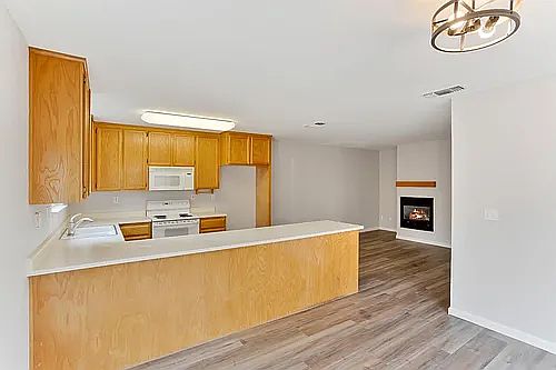 1st image of 3038 Courtside Dr