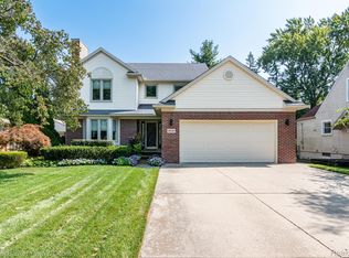 18920 Woodring St, Livonia, MI 48152