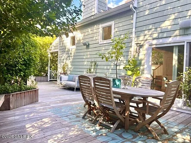 6 Irvine Rd — Photo 4