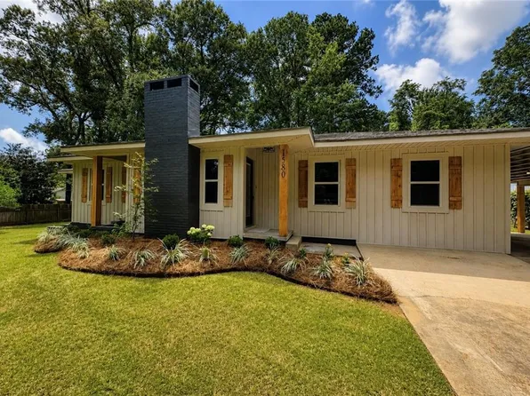 1580 Nugent St, Jena, LA 71342