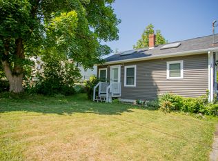 30 Washington St, Winterport, ME 04496