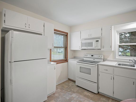 5th image of 232 Beech Ave