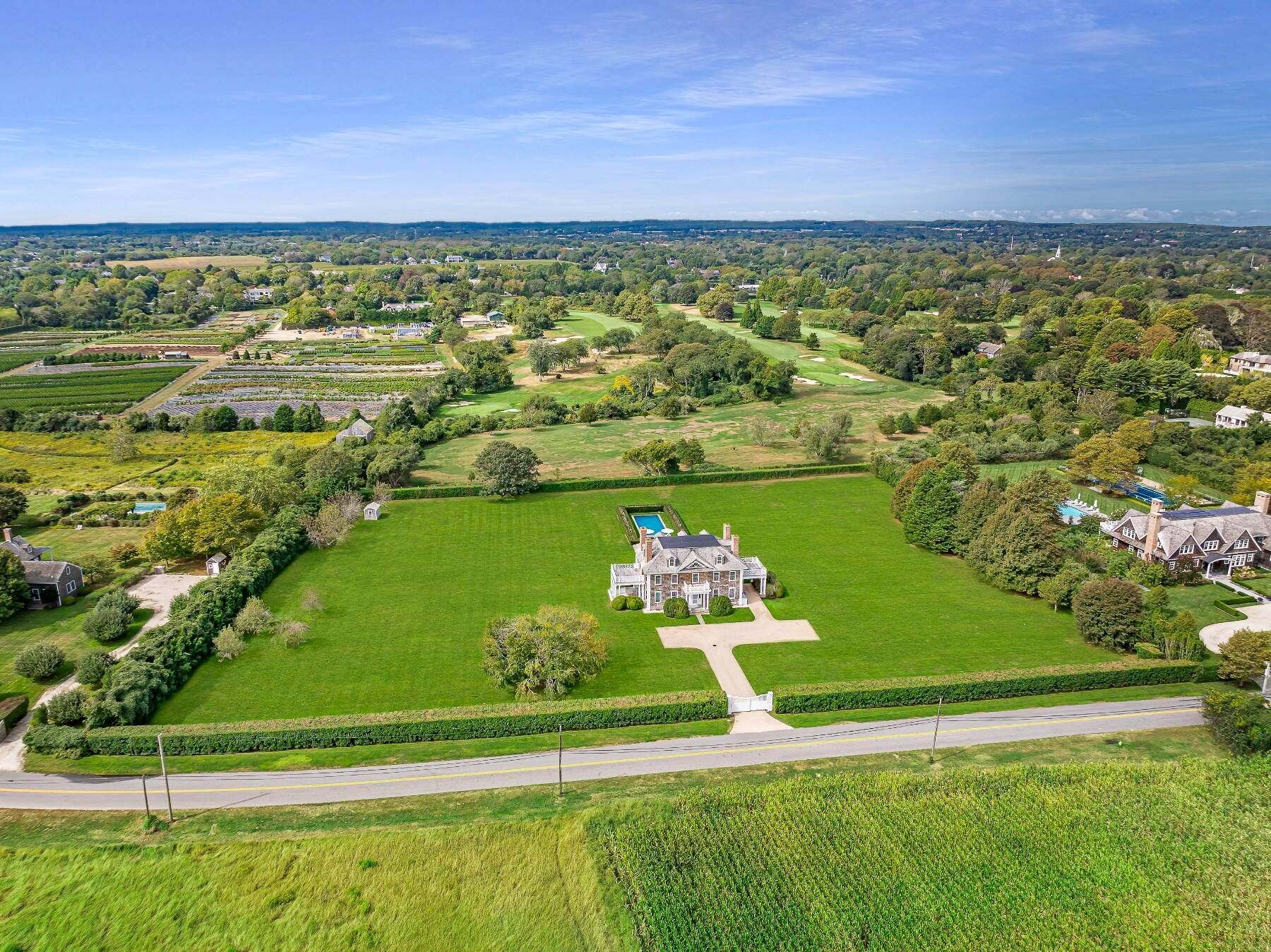 252 Highland Ter, Bridgehampton, NY 11932 Out East