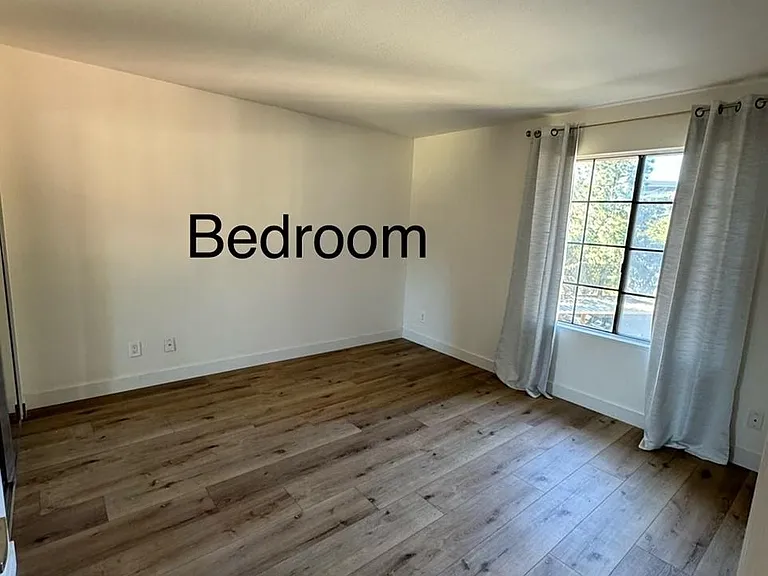 12019 Alta Carmel Ct — Photo 5
