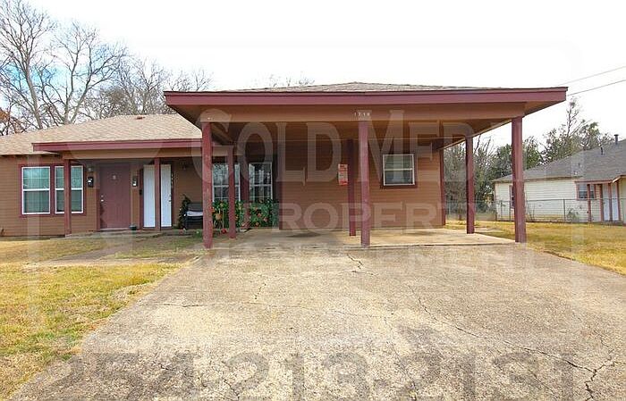 1st image of 1710 Cole St #B