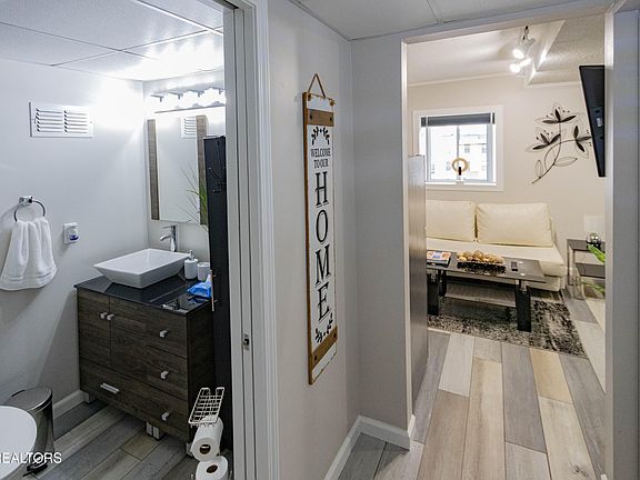 5th image of 1700 Clinch Ave APT 315