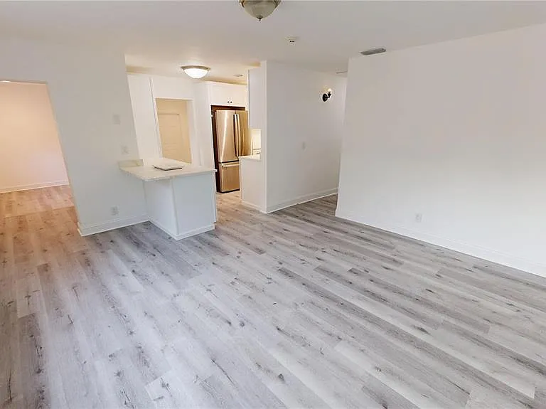 4421 Gandy Cir — Photo 8