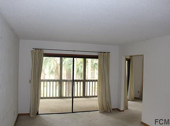 3rd image of 20 Greenbriar Ct