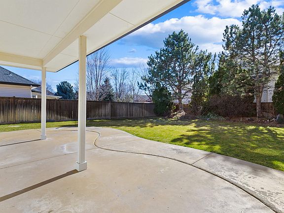 5th image of 2623 E Bernice Dr
