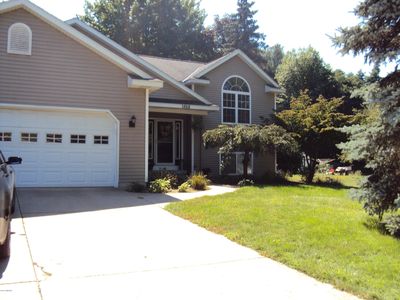 1868 W Lakewood Blvd, Holland, MI, 49424
