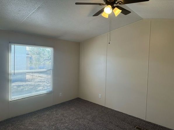 12400 Rojas Dr TRLR 33, El Paso, TX 79928
