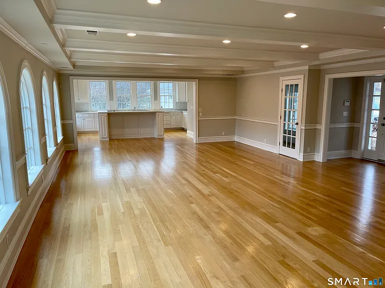 19 Deercliff Rd — Photo 6