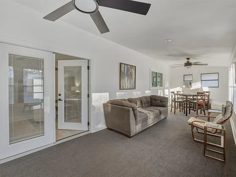 2107 Lewood Cir — Photo 21