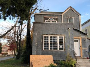 13801 233rd St, Rosedale, NY 11422