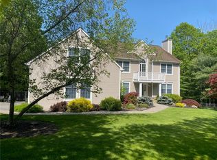 7 Country Ct, Monroe, NY 10950