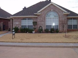 6023 Oakmont Dr, Wichita Falls, TX 76310