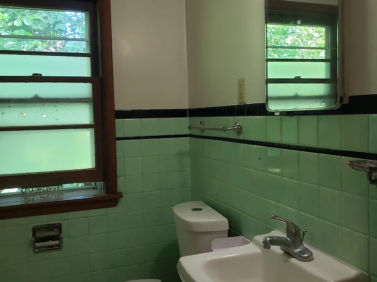 914 High St #2 — Photo 9