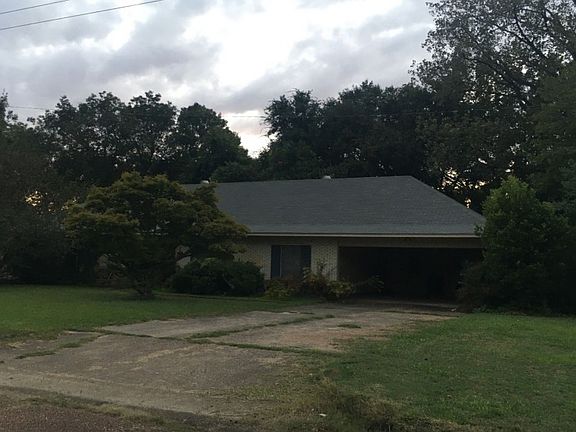 2nd image of 1825 Swayze St