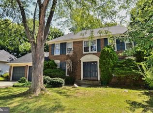 7705 Wagon Trail Ln, Springfield, VA 22153