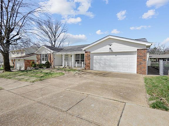 2nd image of 8809 Forest Heights Dr