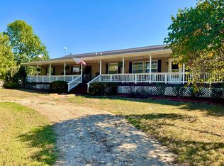 1185 2000th St, Iola, KS 66749